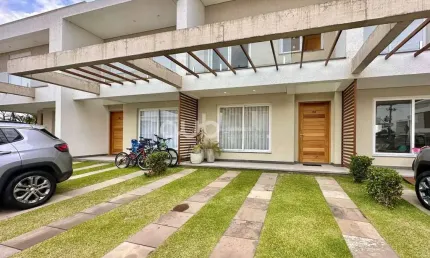 Casa à venda no Condomínio Murano, 3 quartos, sendo 1 suíte, mobiliada.