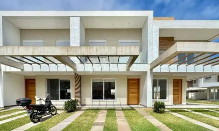 Casa à venda no Condomínio Murano, 4 quartos, sendo 2 suítes, mobiliada.