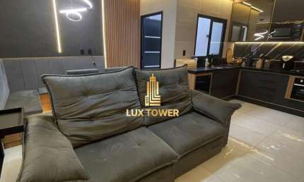Casa de 103m2 com 3 Quartos Sendo 1 Suíte, Móveis Planejados e Jacuzzi