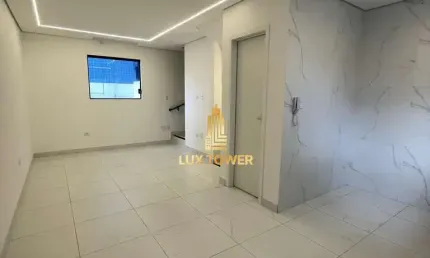 Casa de 111m2 em Condomínio fechado com 2 Quartos 2 Suítes e Garagem Individual