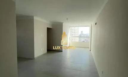 Apartamento de 70m2 c/ 2 quartos 1 suíte, sacada integrada com vista
