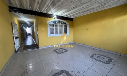 Casa de 71m2 c/ 2 Quartos 1 Suíte e Quintal com piscina e churrasqueira