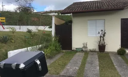 Casa  a Venda em Condominio Fechado Cipó  -  Embu-guaçu