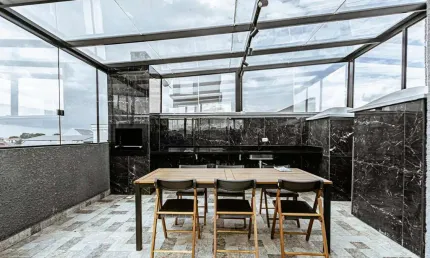 Localizado no bairro Pinheirinho   Próximo ao condor da Nicola Pelanda