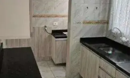 Apartamento bem iluminado e arejado com 2 dormitórios próximo ao hospital vitoria.