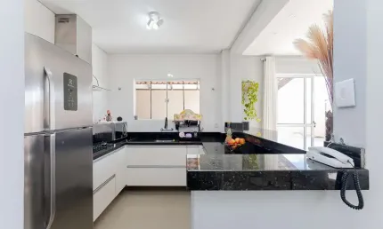 Casa com 1 quarto à venda na Rua João Chaves, Xaxim, Curitiba