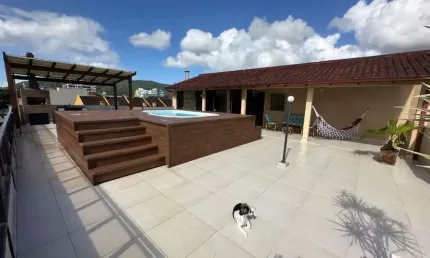 Cobertura com 4 dormitórios à venda, 359 m² por R$ 2.000.000,00 - Caiobá - Matinhos/PR