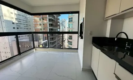 Apartamento com 3 quartos à venda em meia praia, itapema  por r$ 2.198.800