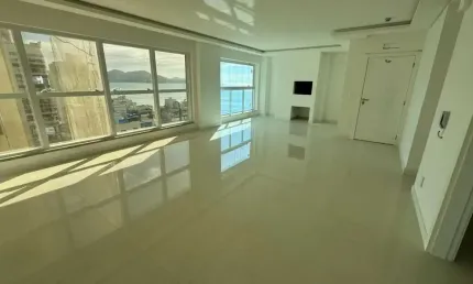 Apartamento com 4 quartos à venda em meia praia, itapema  por r$ 4.420.000
