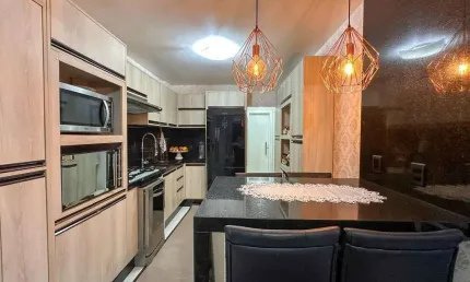 Apartamento com 3 quartos à venda em Meia Praia, Itapema  por R$ 1.600.000