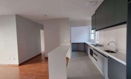 Apartamento 3 dormitórios sendo 1 suíte excelente localização na Vila Adyana
