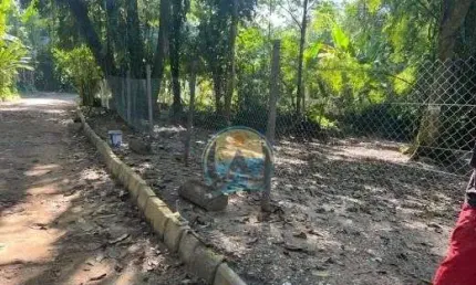 Terreno à venda na Praia do Félix (Praia do Lúcio), Ubatuba  por R$ 1.100.000