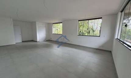 Sala comercial com 1 sala para alugar na Rua Antônio Kaminski, 134, Orleans, Curitiba, 66 m2 por R$ 3.900