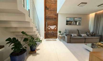 Casa de alto padrão no Bairro Santa Rosa em Sarzedo