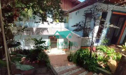 Casa com 6 quartos à venda no Barreiro, Belo Horizonte 