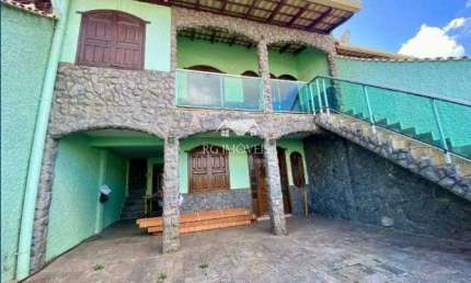 Alugo casa com 4 quartos com 02 suítes Teixeira Dias