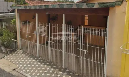 Casa à venda com 03 quartos -  conjunto dos metalúrgicos