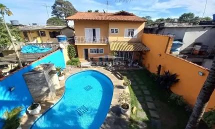Casa com 4 quartos à venda no I.A.P.I., Osasco 