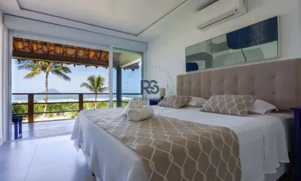 Luxuosa mansão de 6 quartos e 6 suites na Barra do Una, São Sebastião-SP: 4 salas, 4 vagas e 390m² de puro requinte!