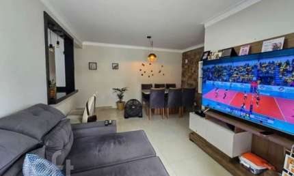 Apartamento à venda em Itacorubi com 82 m², 3 quartos