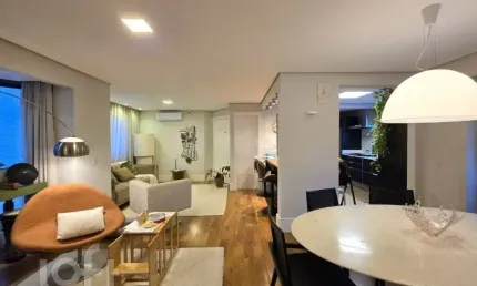 Apartamento à venda em Centro com 129 m², 3 quartos