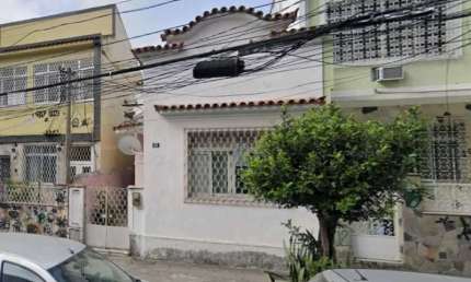 Casa com 2 quartos à venda na Rua Pereira Landim, Ramos, Rio de Janeiro, 110 m2 por R$ 350.000