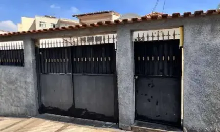 Casa com 2 quartos à venda na Rua General Queiroz Saião, Irajá, Rio de Janeiro, 115 m2 por R$ 550.000