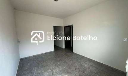 Casa para locação de aprox. 60 m², com 2 quartos, no bairro Nossa Srª das Graças - Uberlândia - MG