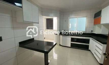 Apartamento para locação de aprox. 100 m², com 3 quartos, no bairro Umuarama - Uberlândia - MG