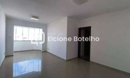 Apartamento para locação de aprox. 100 m², com 3 quartos, no bairro Santa Mônica - Uberlândia - Mg