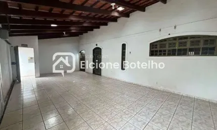 Casa para locação de aprox. 192 m², com 4 quartos no bairro Cidade Jardim - Uberlândia - MG