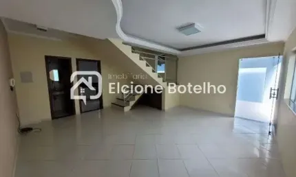 Casa sobrado para locação de aprox. 150 m², com 3 quartos, no bairro Alto Umuarama - Uberlândia - Mg