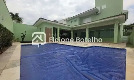 Casa em condomínio para locação de aprox. 330 m², com 3 quartos no Nova Uberlândia - Uberlândia - MG
