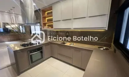 Casa para locação de aprox. 190 m², com 5 quartos, 2 suítes, no bairro Santa Rosa - Uberlândia - Mg