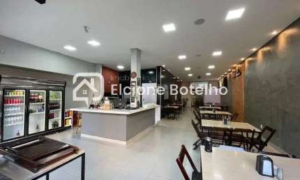 Cômodo para locação de aprox. 137 m², com habite-se, no bairro Centro - Uberlândia - MG