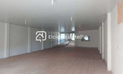Cômodo para locação de aprox. 300 m², com habite-se, no bairro Cazeca - Uberlândia - Mg