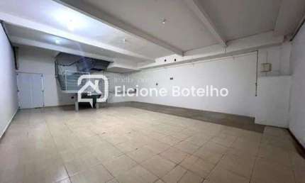 Loja para locação de aprox. 330 m², no bairro Nossa Senhora Aparecida - Uberlândia - MG