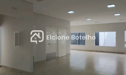 Casa comercial para locação de aprox. 170 m², com 4 salas, no bairro Saraiva - Uberlândia - MG