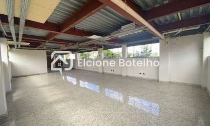 Sala comercial para locação de aprox. 170 m², com elevador, no bairro Patrimônio - Uberlândia - MG