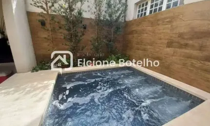 Casa para locação de aprox. 240 m², com 4 quartos, no bairro Presidente Roosevelt - Uberlândia - MG