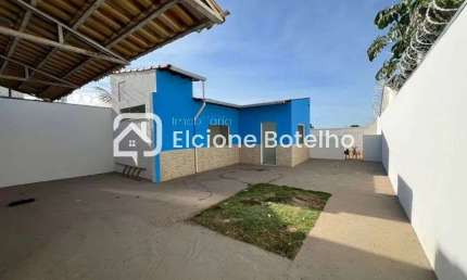 Casa para locação de aprox. 182 m², com 4 quartos, 1 suíte, no bairro Tibery - Uberlândia - MG
