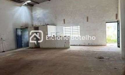 Barracão comercial para locação de aprox. 300 m², no bairro Planalto - Uberlândia - MG