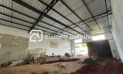 Galpão comercial para locação de aprox. 250 m², no bairro Novo Mundo - Uberlândia - MG