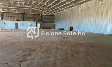 Galpão para locação de aprox. 1200 m², com habite-se, no bairro Segismundo Pereira - Uberlândia - MG
