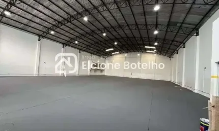 Galpão para locação de aprox. 920 m², com escritório, no bairro Tibery - Uberlândia - MG