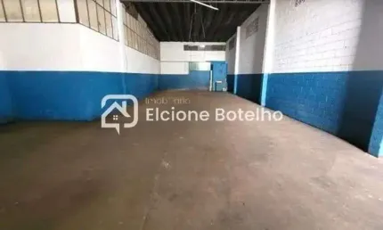 Barracão para locação de aprox. 800 m², no bairro Brasil - Uberlândia - MG