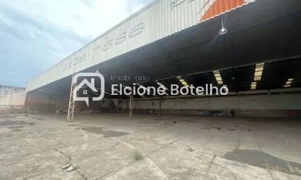 Barracão para locação de aprox. 2066 m², no bairro Marta Helena - Uberlândia - MG