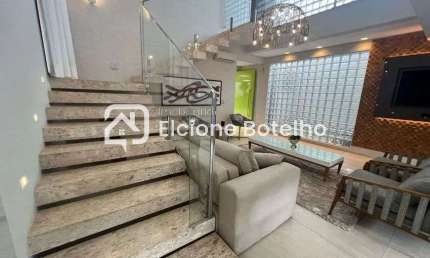 Casa mobiliada para locação, de aprox. 526m², 3 suítes, no bairro N.S Aparecida - Uberlândia - Mg