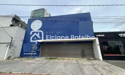 Loja comercial para locação de aprox. 441 m², com elevador, no bairro Saraiva - Uberlândia - MG