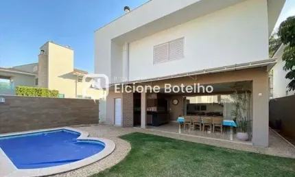 Casa mobiliada para locação de aprox. 225 m², com 3 quartos, no Nova Uberlândia - Uberlândia - MG